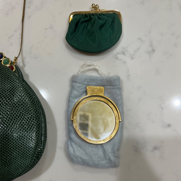 Vintage Judith Leiber Clutch with Semi-Precious jewels - Picture 3 of 4